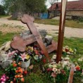 Уништен споменик Србима у Книну
