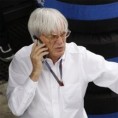 Еклестон инсистира на "вештачкој киши"