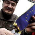 Хаг удаљава Хрвате од ЕУ