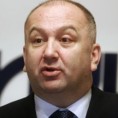 ДСС: Утицај шпекуланата на курс 
