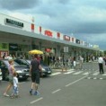 Шопинг центар на отвореном