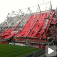 Срушио се кров стадиона Твентеа