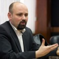 Крај паралелним истрагама