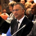 Дијалогом до решења кризе на Косову
