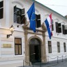 Оштра реторикa руши рејтинг