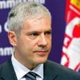 Тадић: Уздржати се од употребе силе