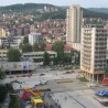 Из кућног затвора на свадбу