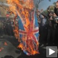 Иранци упали у британску амбасаду 