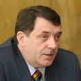 Додик најавио тужбу против Инцка