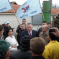 НС: Вратити достојанство селима