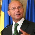 Промена Устава, па оставка