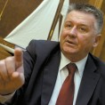 НС за владу са ДСС-ом