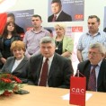 СДС: Поверење новим људима