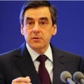 Француски премијер поднео оставку 