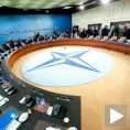 НАТО тражи пут из земље талибана