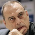 Аврам Грант, драстична промена боја...