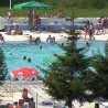 Топла изворска вода у базену