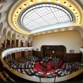 У Скупштину Србије стигле оставке