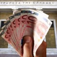 Грци враћају паре у банке 