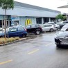 Продавали храну поред покојнице?