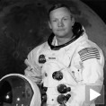 Преминуо Нил Армстронг