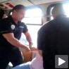 Комунални полицајац тукао путника
