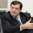 Додик тражи да се казне војници Еуфора