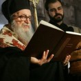 Грчки митрополити милионери?