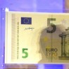 Ћирилица на новчаници од пет евра