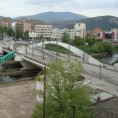 Пуцано на српску кућу у Митровици