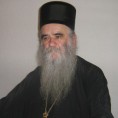 Судска опомена Амфилохију