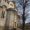 Увредљиви графити и пљачке на Космету