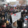 Љубљану блокирали демонстранти