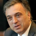 Налог Вујановићу да престане са ћутањем
