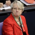 Министарка плагијатор поднела оставку