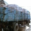 Ударио камионом у продавницу