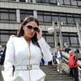 Цеца тражи нагодбу