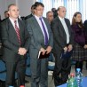 Срби не пристају на укидање институција