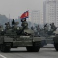 Пјонгјанг, славље и претња ратом