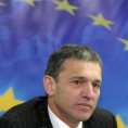 Дежер се нада позитивном исходу
