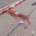 Пијуком на пролазнике у Милану
