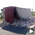 Преврнула се приколица код Орловаче