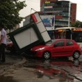 Олуја у Букурешту