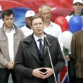 Вучић позвао Земунце да гласају за СНС