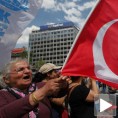 Турска, демонстранти не одустају