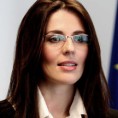 Фљора Читаку у петак у Београду 