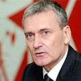 Звезда и даље без штопера