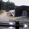 Кола нису издржала ни 10 секунди са њом