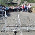 Синдикалци наставили блокаду пута код Јариња