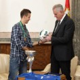 Председник примио златне омладинце